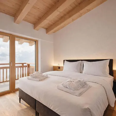 Skyline - Two-level Penthouse With Private Whirlpool 度假居 *