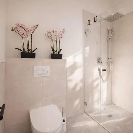 Skyline - Two-level Penthouse With Private Whirlpool 度假居