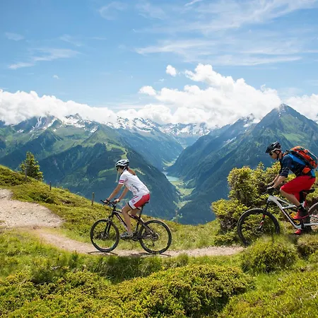 Skyline - Alpenluxus Collection Muhlen (Tyrol)